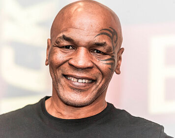 Тайсон анонсировал бой с Ленноксом Льюисом