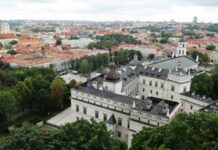 В Литве восемь человек умерли после прививки от COVID-19