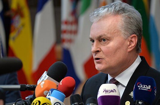 Членство Украины в НАТО зависит от Киева — Науседа